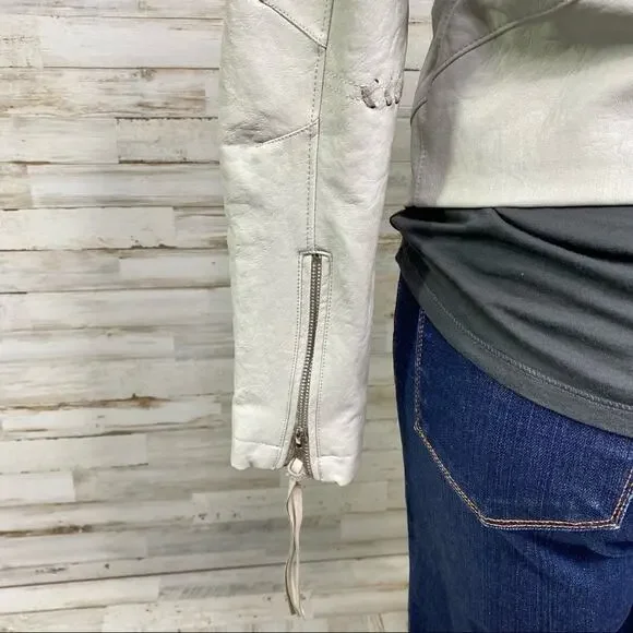 BlankNYC Moto Faux Leather Jacket Womens Size M Gray Lacing Fringe Zip Front - Picture 11 of 16